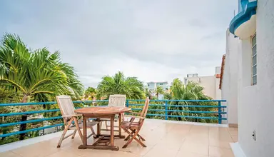Captain Don's Habitat