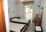 Captain's Studios & Apartments