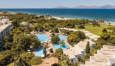 Caravia Beach & Bungalows