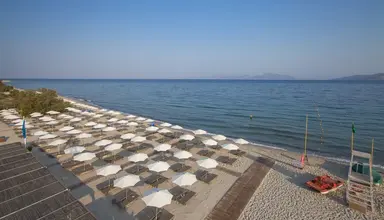 Caravia Beach & Bungalows