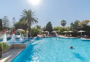 Caravia Beach & Bungalows
