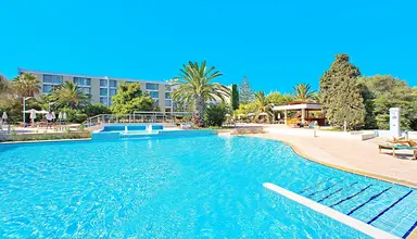 Caravia Beach & Bungalows