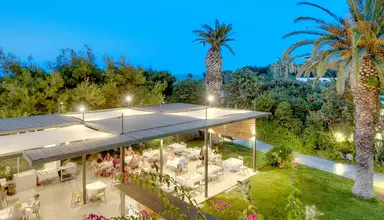 Caravia Beach & Bungalows