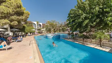 Caravia Beach & Bungalows