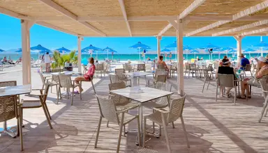 Caravia Beach & Bungalows