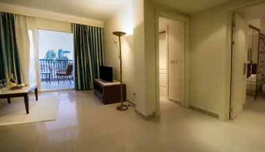 Cardina Resort by Sunrise