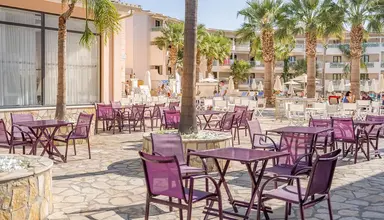 Caretta Beach Holiday Village