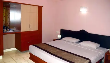 Carina Beach Resort