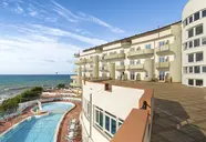Carlton Riviera