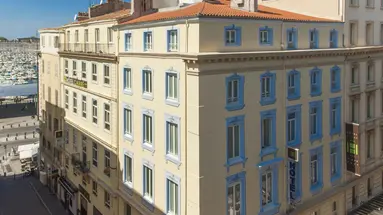Carre Vieux Port