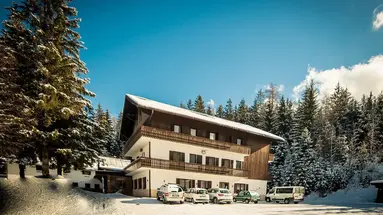 Casa Alpina (Dobbiaco)