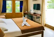 Casa Blanca Beach Resort