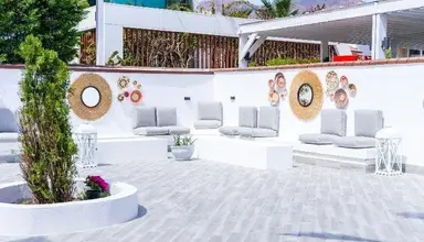 Casa & Blanca Boutique