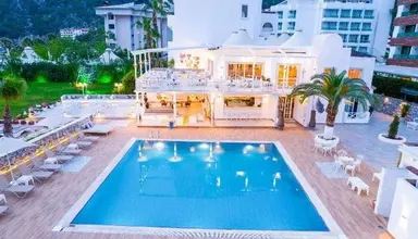 Casa & Blanca Boutique