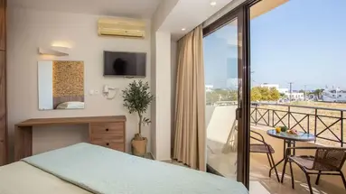 Casa Lyristis