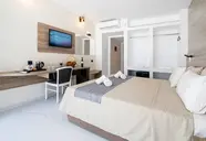 Castellum Suites