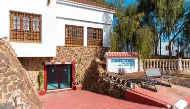 Castillo Club Lake Bungalows