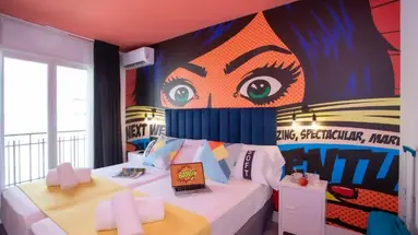 Casual Pop Art Benidorm