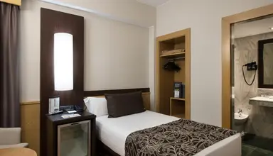 Catalonia Atenas