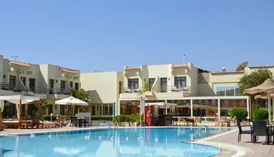 Cataract Layalina & Resort