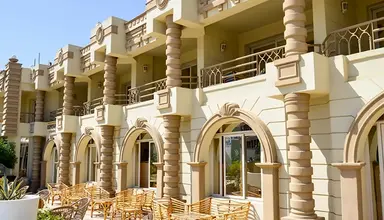 Cataract Layalina & Resort
