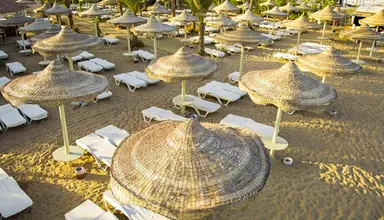 Cataract Layalina & Resort