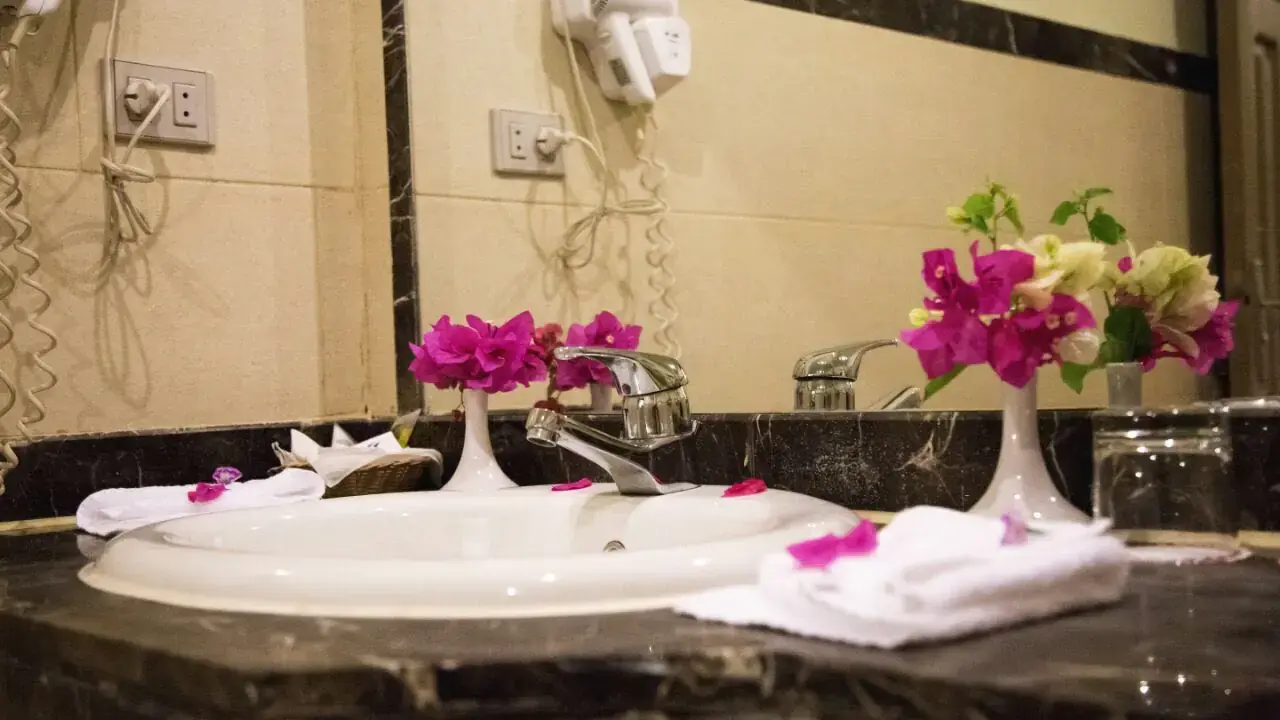 Cataract Layalina & Resort