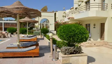 Cataract Layalina & Resort