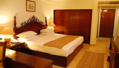 Cataract Layalina & Resort