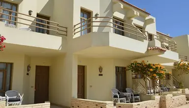 Cataract Layalina & Resort