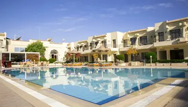 Cataract Layalina & Resort