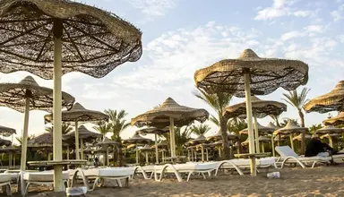 Cataract Layalina & Resort