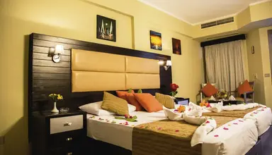 Cataract Layalina & Resort