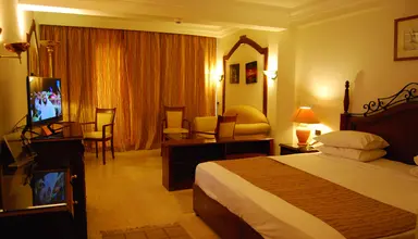 Cataract Layalina & Resort