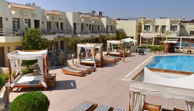 Cataract Layalina & Resort