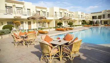 Cataract Layalina & Resort