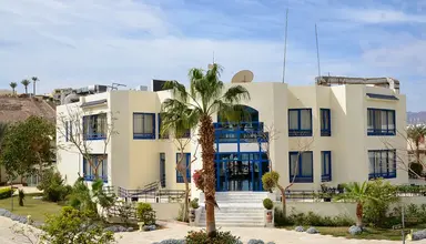 Cataract Resort