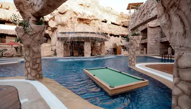 Caves Beach Resort