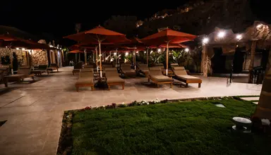 Caves Beach Resort