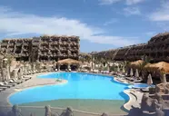 Caves Beach Resort