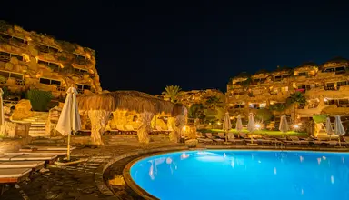 Caves Beach Resort