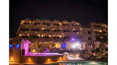 Caves Beach Resort