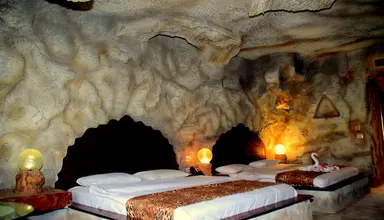 Caves Beach Resort