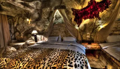 Caves Beach Resort