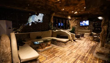 Caves Beach Resort
