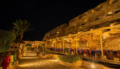 Caves Beach Resort