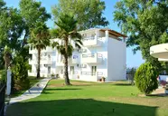 Cavos Beach House