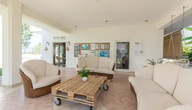 Cavos Beach House