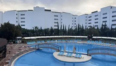 Cenger Beach Resort