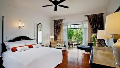 Centara Grand Beach Resort